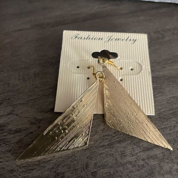 New women’s‎ retro style red and pink dangle earrings - Picture 2 of 4